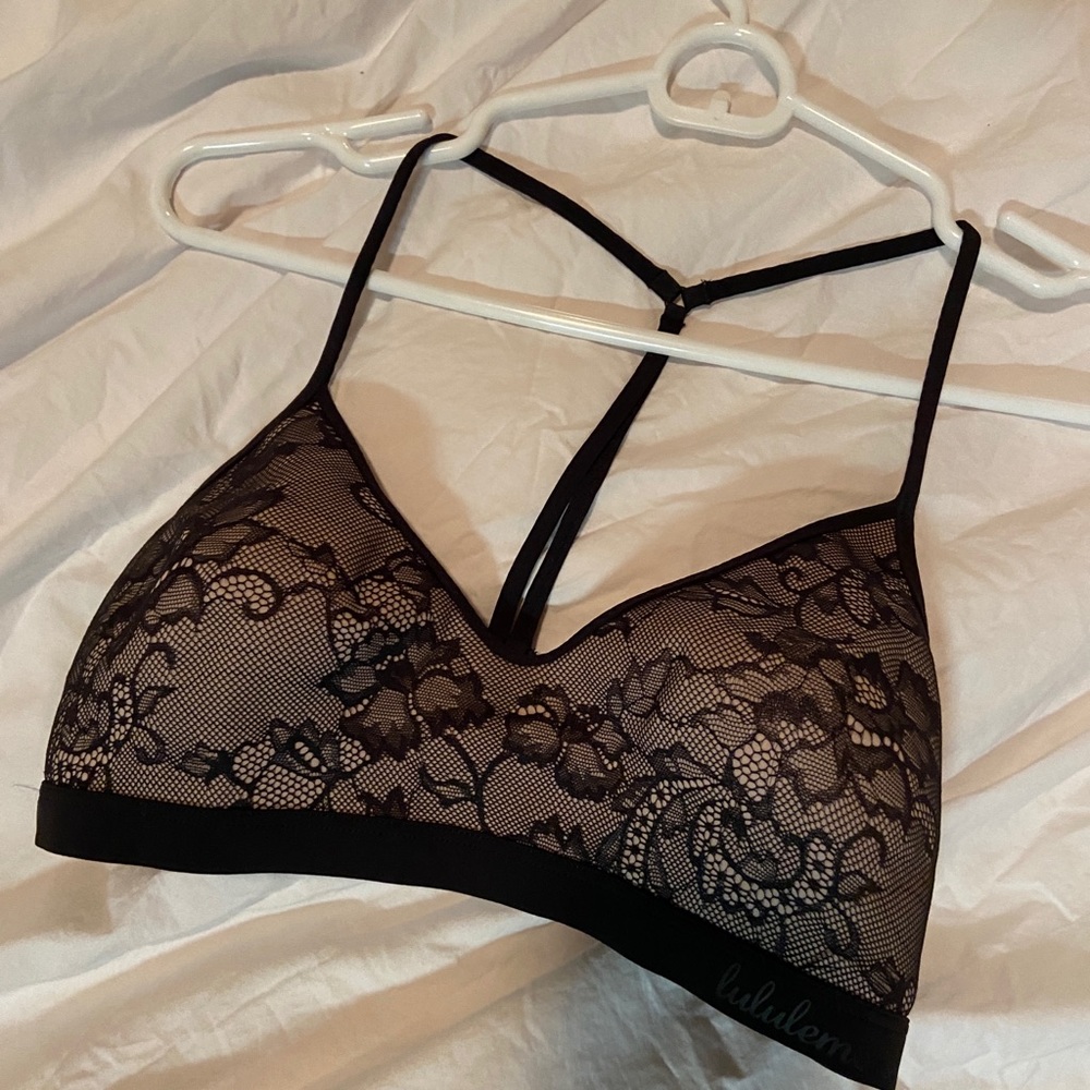 Lululemon lace bra